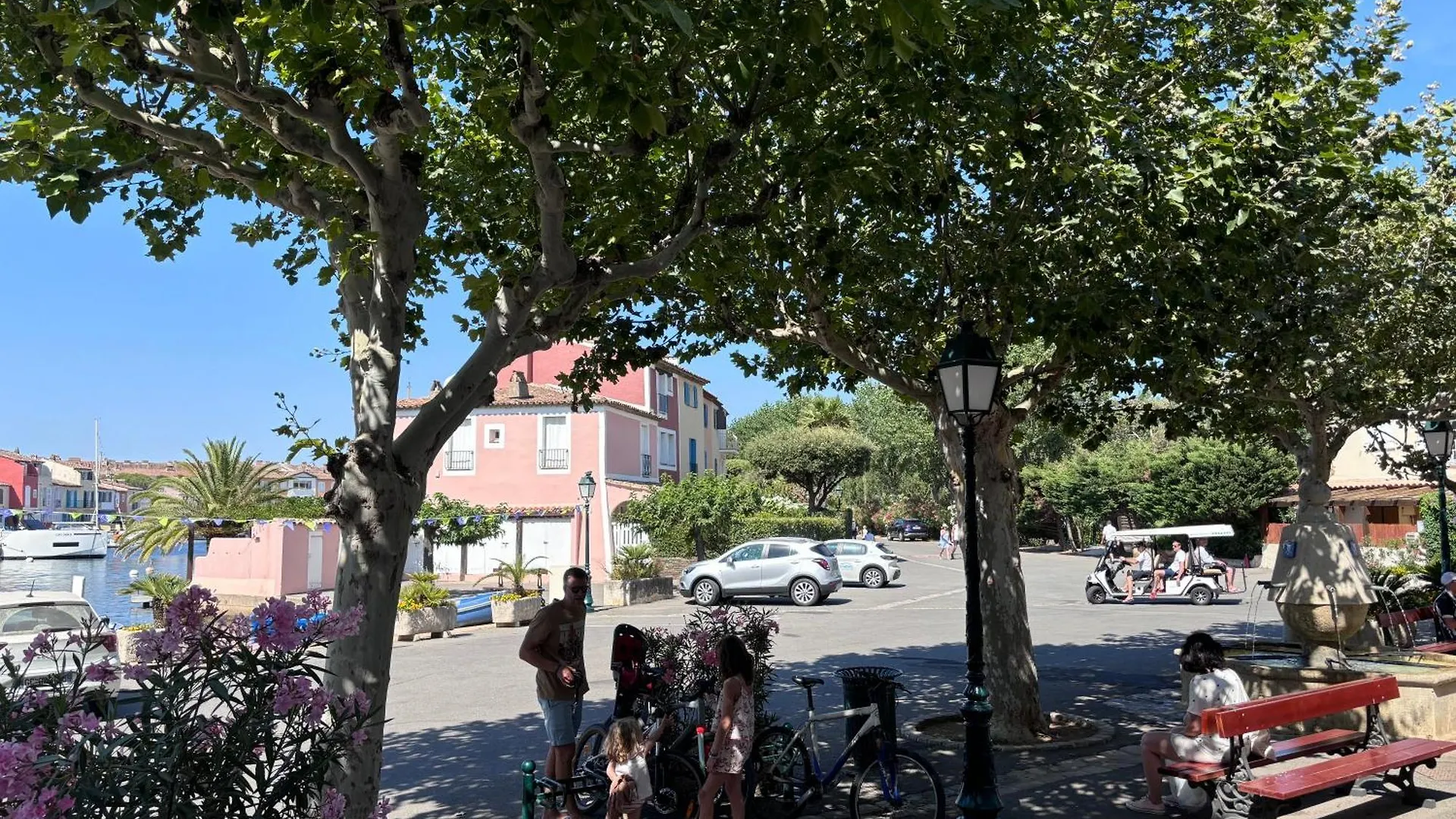 Appartement Front De Mer, Plage Vue Mer Grimaud 0*,  France